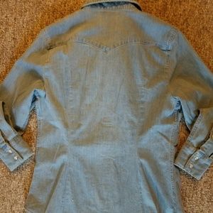 Levi's Tops - Levi's denim button up Levi's Tops - Levi's denim button up